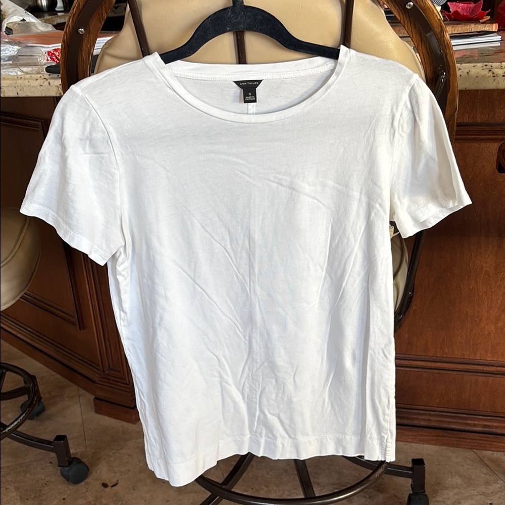 Ann Taylor White Short Sleeve Tee Classic Crew Neck